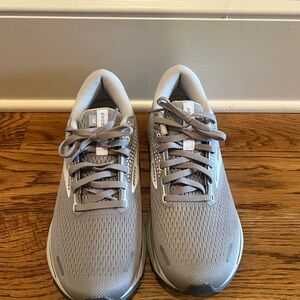 Brand new Brooks Ghost 14 size 9.5